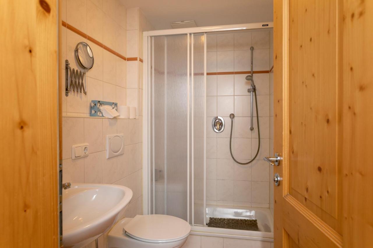 Kurbad Und Landhaus Siass Bad Kohlgrub Esterno foto
